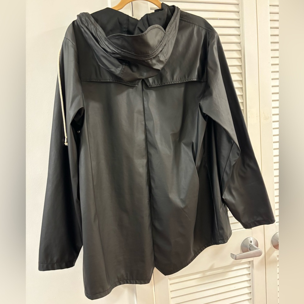 🖤LF Rain Jacket🖤 - Picture 3 of 5